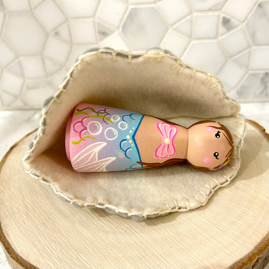 Mermaid in Clamshell Bed