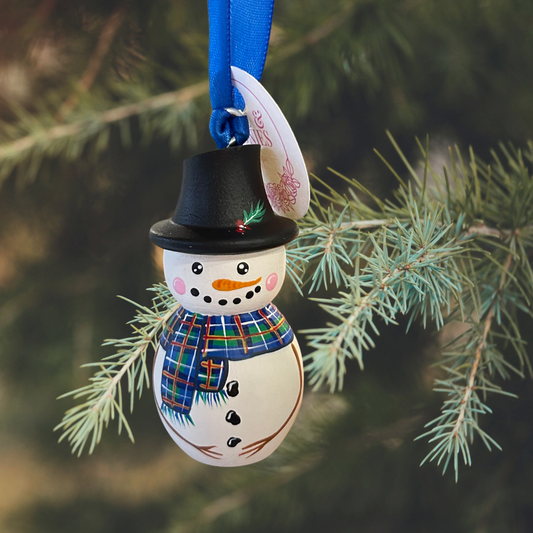 Maritime-Inspired Ornaments and Souvenirs