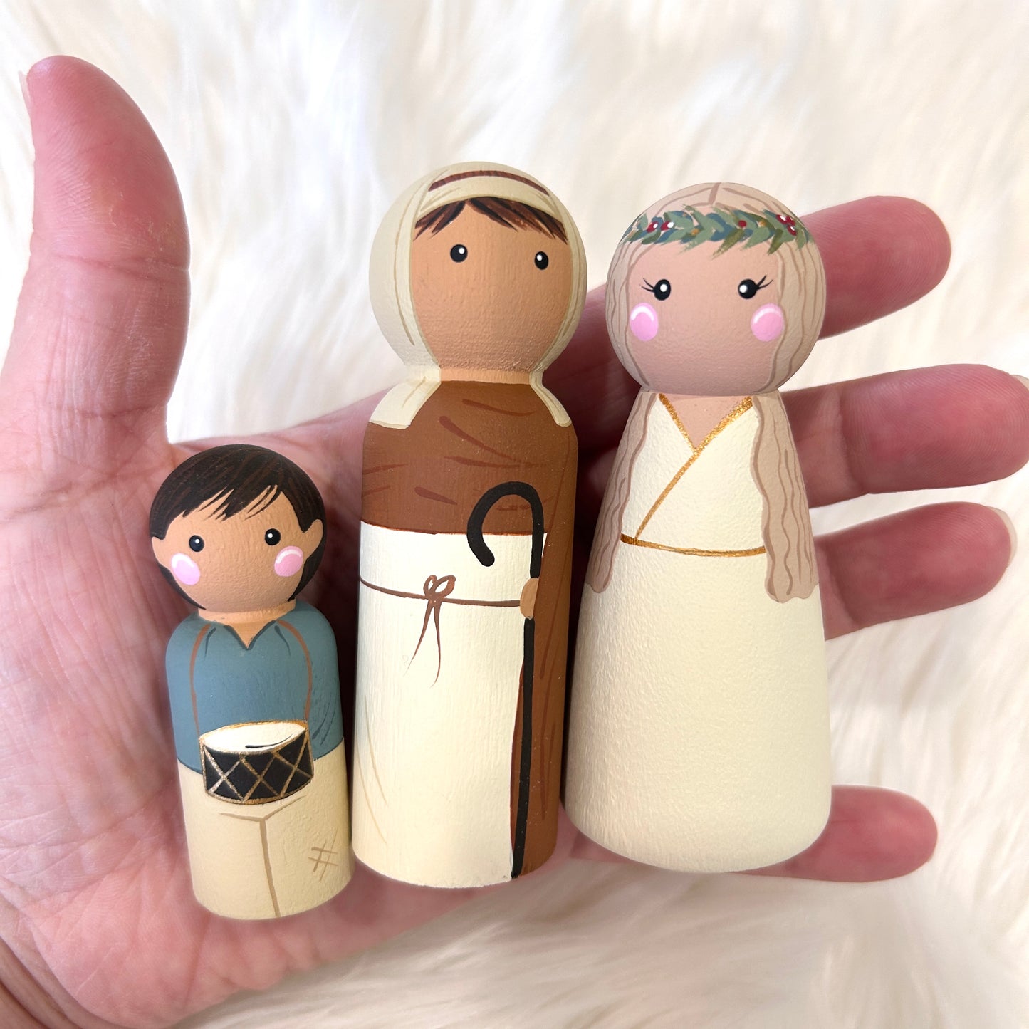 Wooden Nativity Set - Peaceful Evergreen