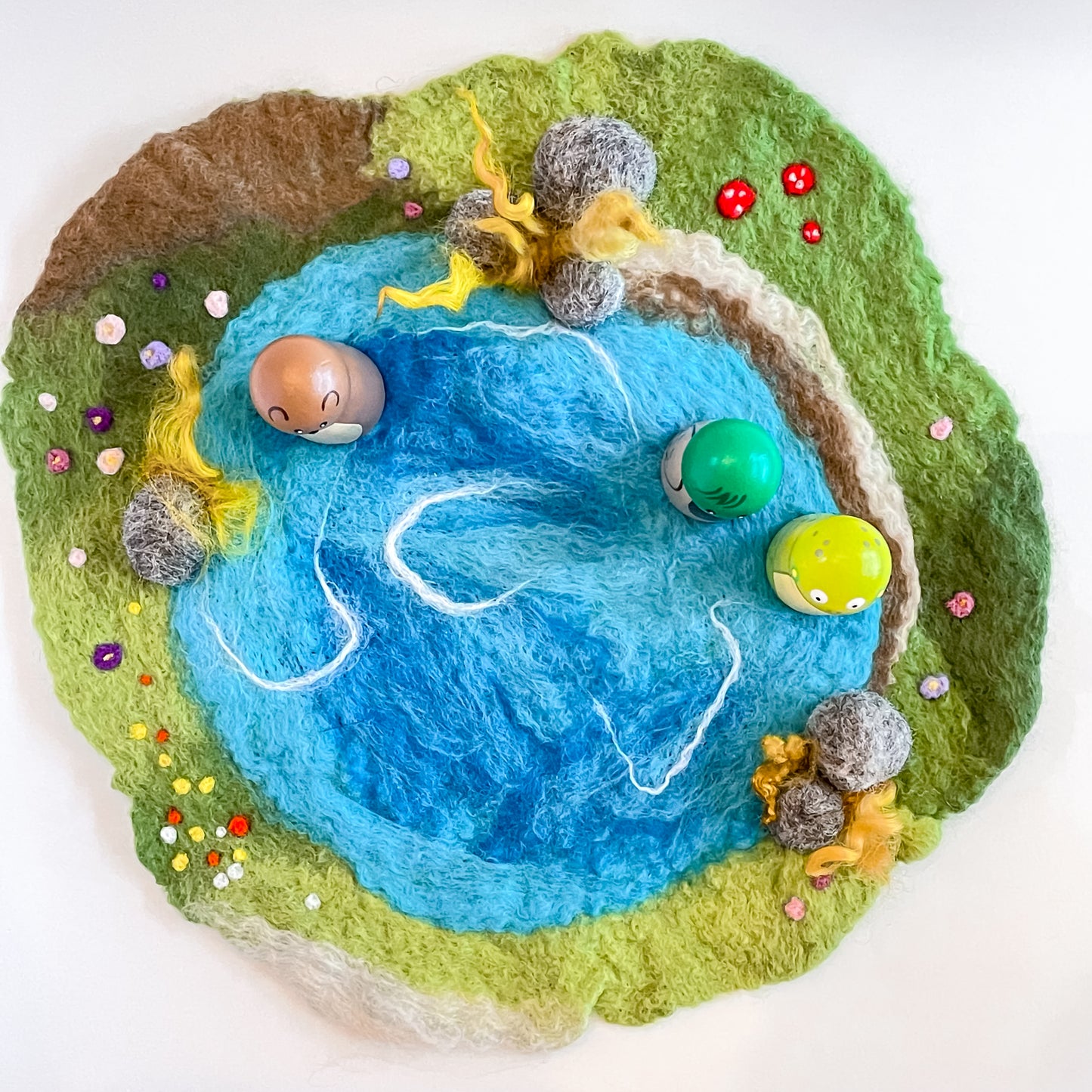 Pond Play Mat + Pond Friends