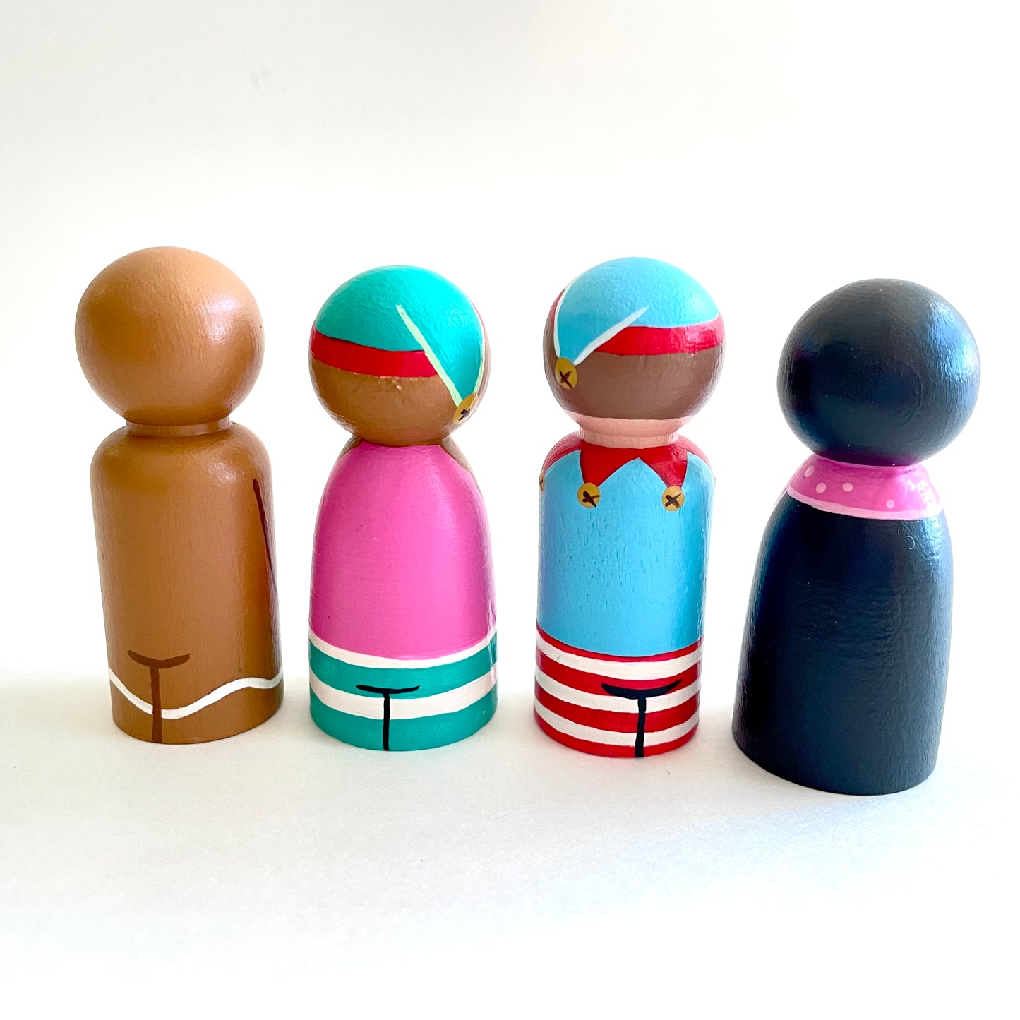 Merry and Bright Peg Set